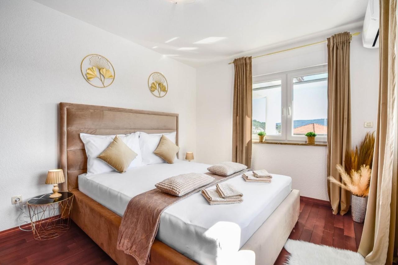 Luxury Villa Ivana Marina Esterno foto
