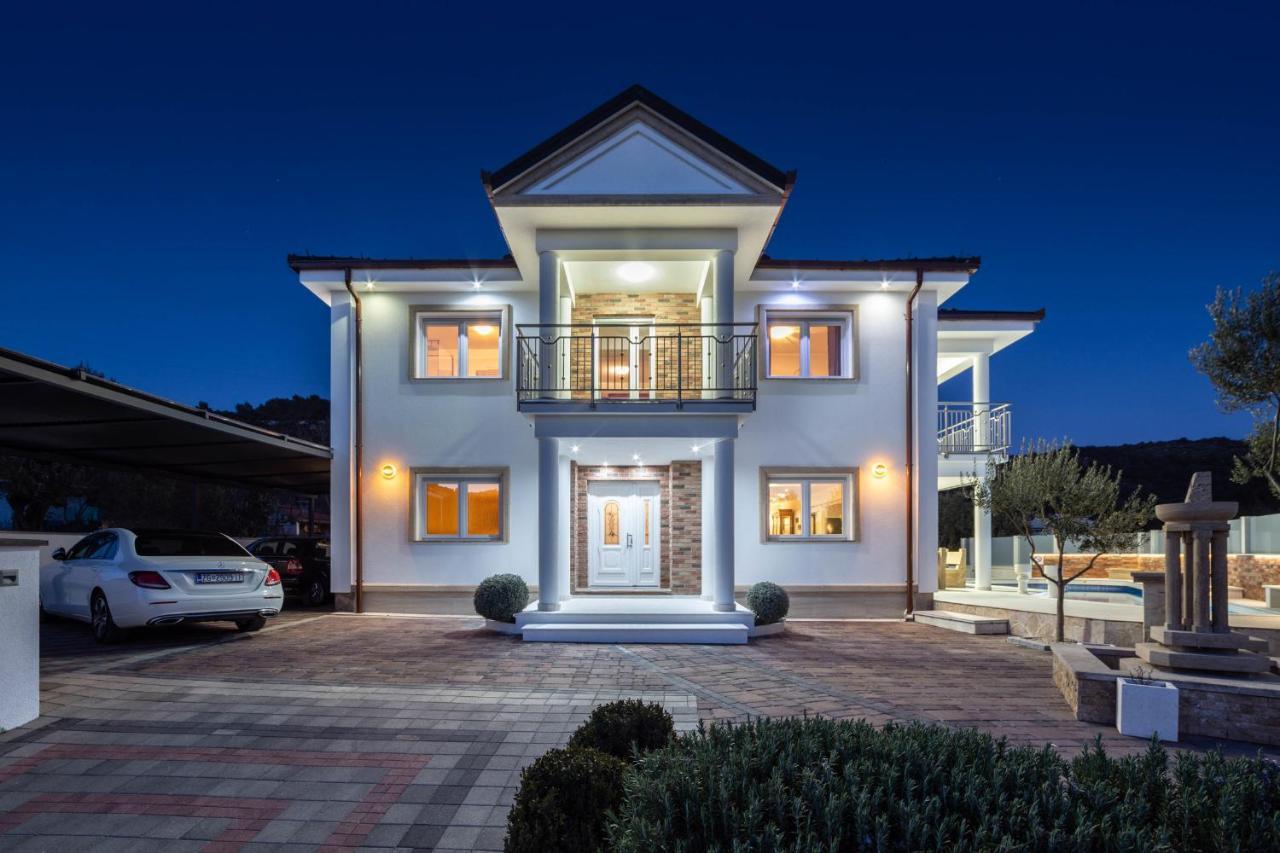 Luxury Villa Ivana Marina Esterno foto