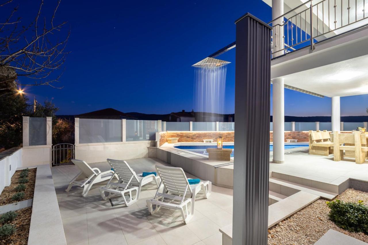 Luxury Villa Ivana Marina Esterno foto
