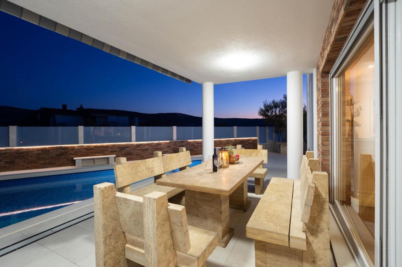 Luxury Villa Ivana Marina Esterno foto